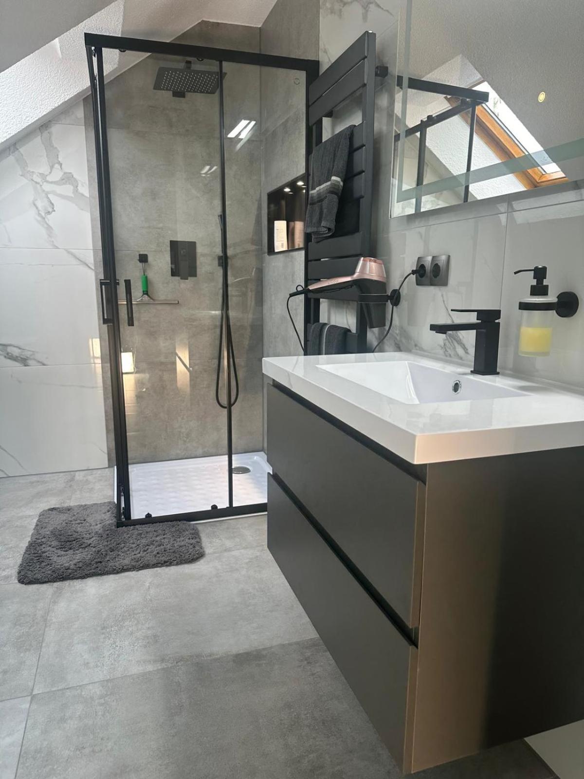 Flexible, Schoene Und Gut Aussehende Feriensuite Reutlingen Extérieur photo